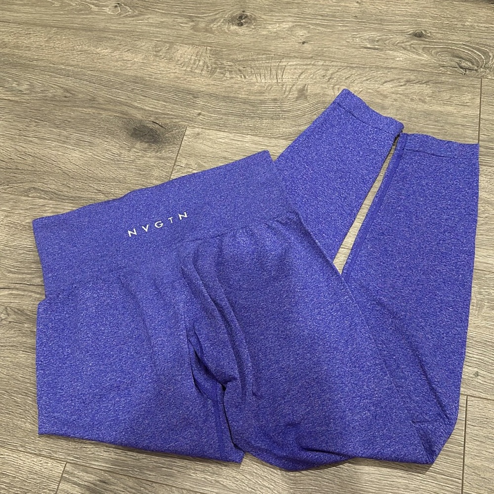 NVGTN LEGGINGS 💜🤍